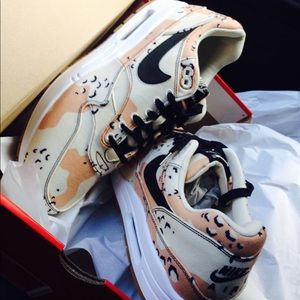 Nike Air Max 1 Premium size 11 - Camouflage Mint!